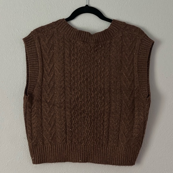 Brown v-neck Sweater Vest- Medium - Picture 3 of 3
